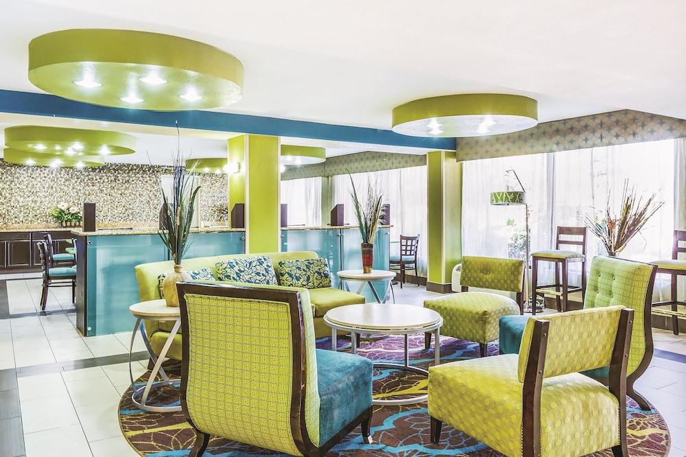 Airport Arena Hotel