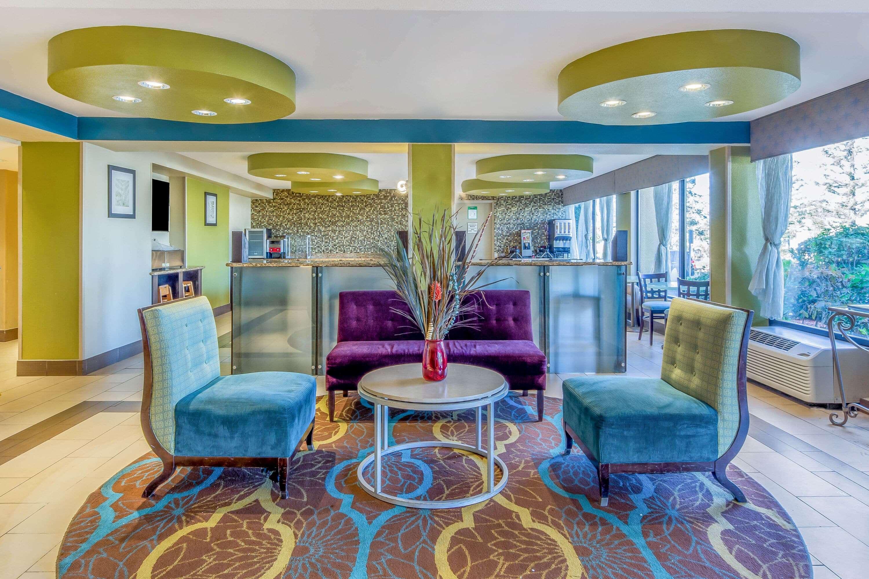 Hotel Airport Arena 3*