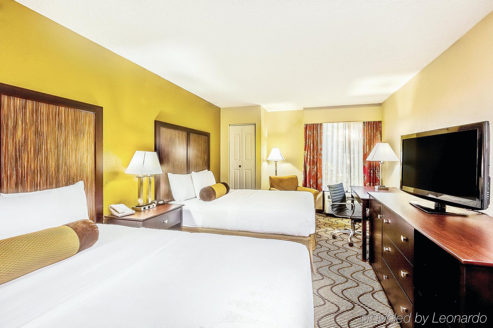 Airport Arena Hotel 3*